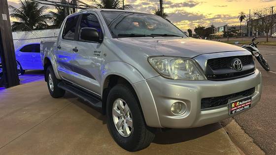 TOYOTA HILUX 2.7 SR 4X2 CD 16V GASOLINA 4P AUTOMÁTICO